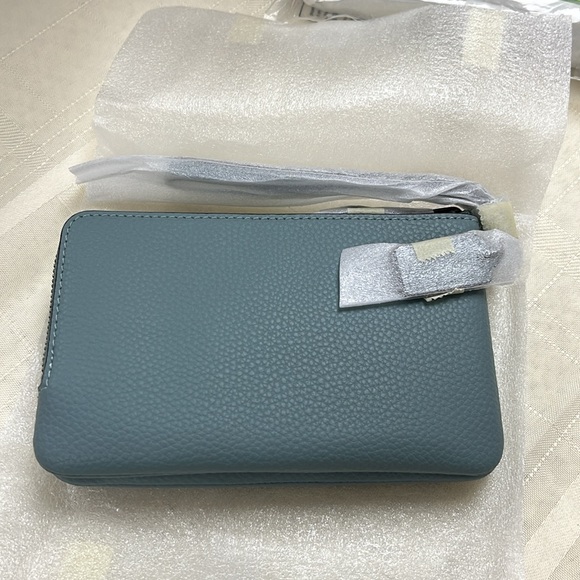 Coach Double Corner Zip Wristlet - Picture 4 of 7